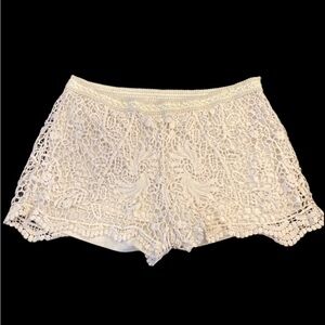 Mossimo Supply Co. lined crochet shorts. Size M. Cream color.